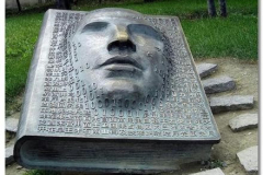 Пам'ятник Книзі. Китай